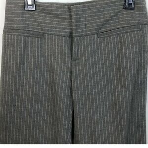Alice + Olivia 2 Jalisa Gray Striped Pants pinstriped stretch boot cut